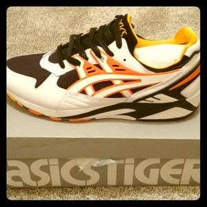 Asics Tiger